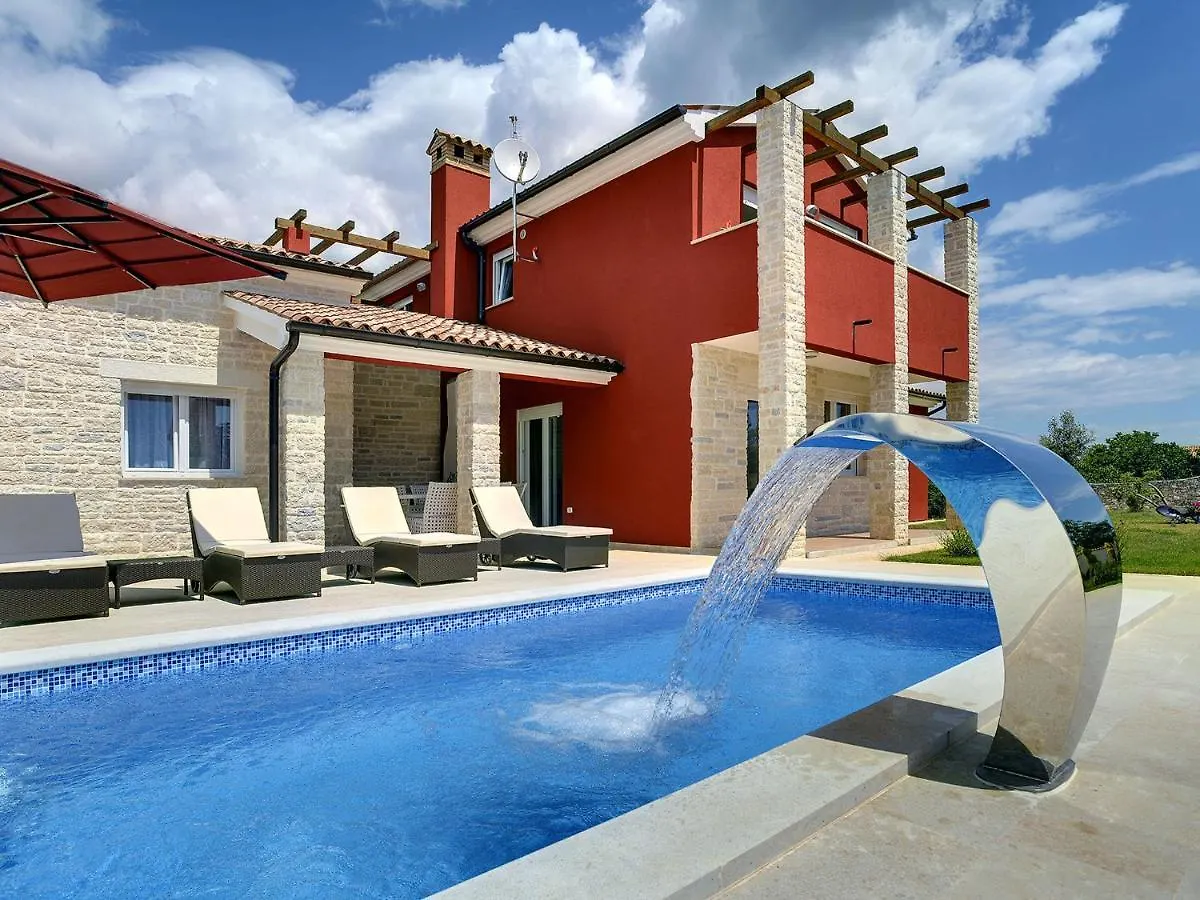 Modern Holiday Home With Pool In Bratulici Hreljići 0*,